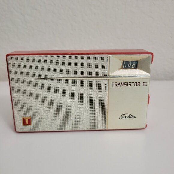 Vintage Toshiba Transistor 6P-15 AM Radio Black Leather Case- UNTESTED - Picture 2 of 7